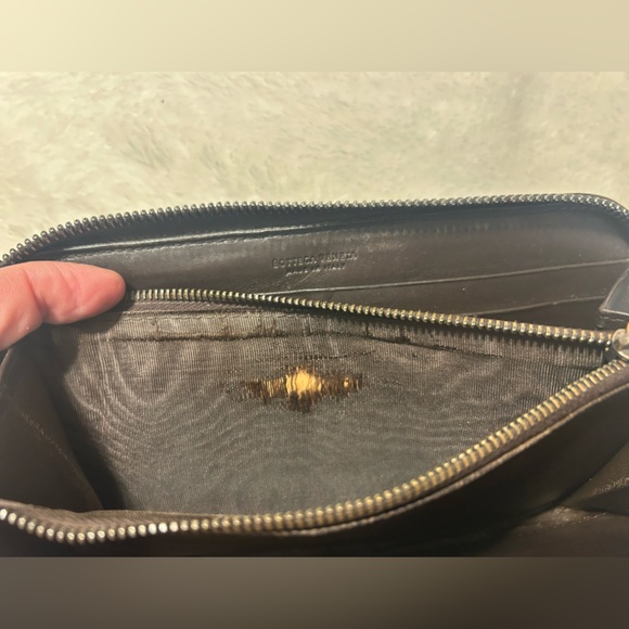 Authentic Bottega Vaneta Nappa Intrecciato Zip Around Wallet - Picture 11 of 13